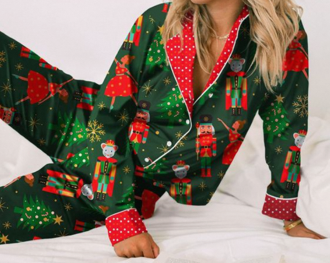 Burt's Bees Christmas pajamas, this season's cozy pick, light up your holiday season with their signature natural and cozy style.
