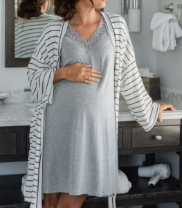 Essential Maternity Pajamas for Hospital Comfort插图1