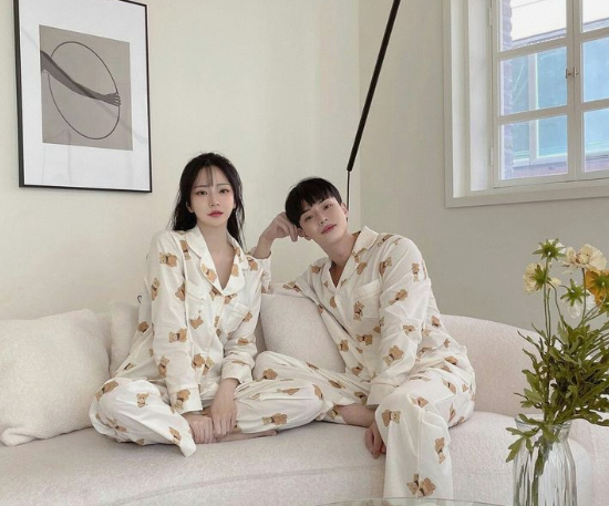His and Hers Matching Pajamas-Uniting Love and Comfort in Sleepwear缩略图