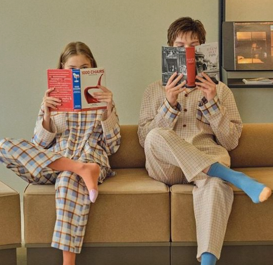 Men and Women Matching Pajamas-Twinning in Style缩略图