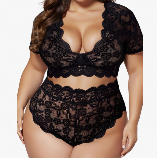 Sexy Plus Lingerie skillfully embraces curves and highlights the beauty of voluptuous women with seductive elegance.