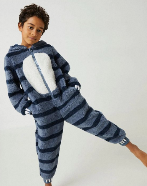 Dive into the cozy world of boys' onesie pajamas! Explore benefits, types, materials, and discover the perfect match for warmth, fun, and bedtime bliss.