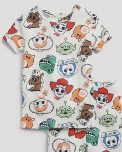Toy Story Pajamas: Relive Your Favorite Childhood Story at Bedtime插图2