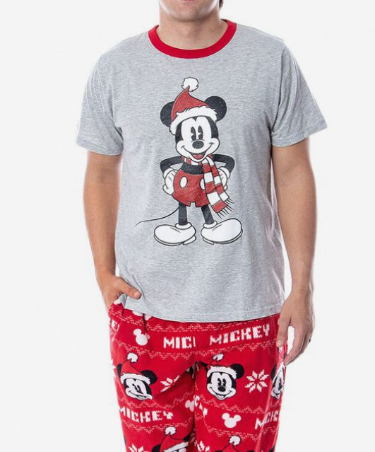 Snuggle Up for the Holidays with Mickey Mouse Christmas Pajamas插图