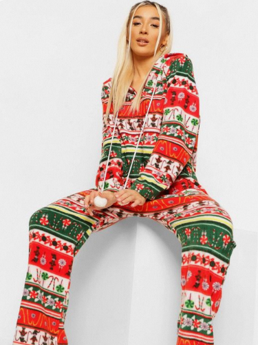 Finding Festive Cheer for Everyone: A Guide to Unisex Christmas Pajamas插图