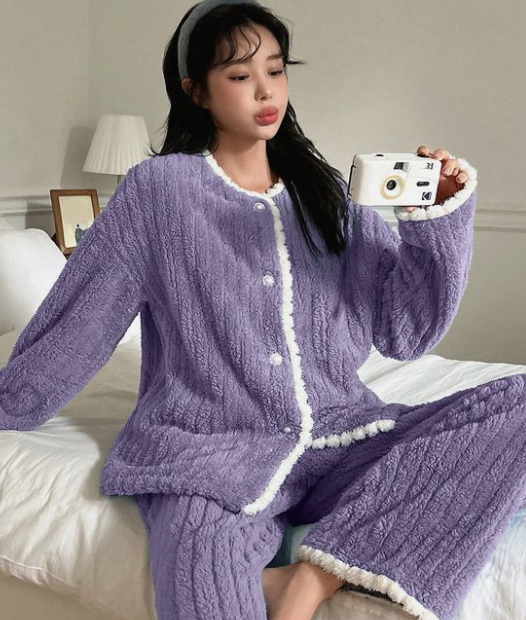 The Ultimate Guide to Winter Pajamas for Women插图1