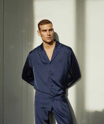 Dive into luxury with men's satin pajamas! Explore the benefits, varieties, and buying tips to find the perfect pair for ultimate comfort and relaxation. Shop for your dream pajamas today!