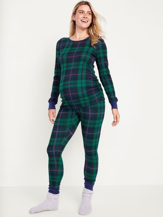 Embrace comfort and joy this holiday in Maternity Christmas Pajamas. Stylish and cozy sleepwear designed for moms-to-be, ensuring a comfortable and merry Christmas throughout your pregnancy.