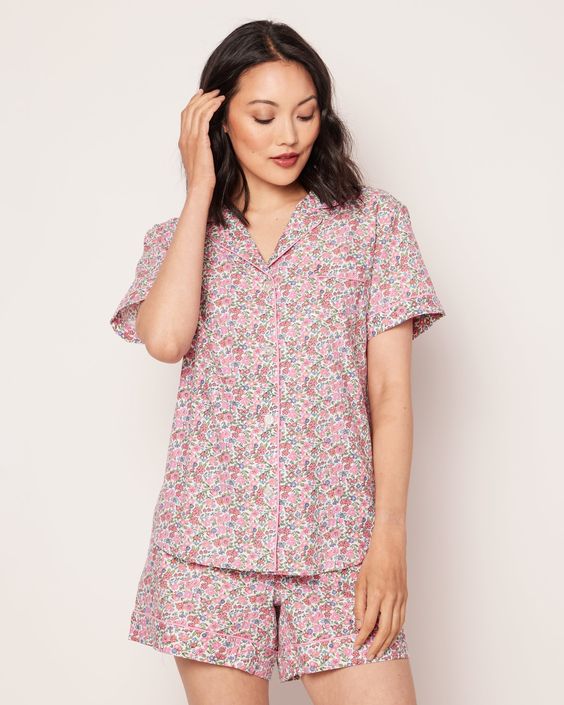 Experience the ultimate sleep indulgence with cashmere pajamas! Discover their benefits, popular styles, care tips, and top retailers to find the perfect pair for yourself or as a luxurious gift.
