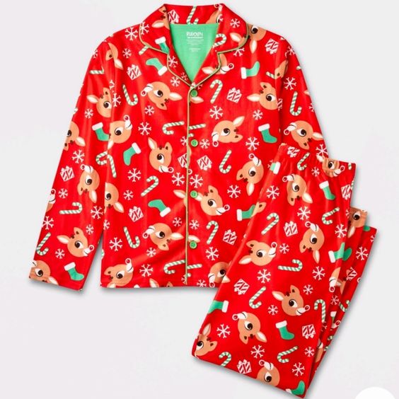 Snuggle up in style this Christmas with the perfect pair of red pajamas! Explore different styles, materials, and designs to find cozy PJs for the whole family.