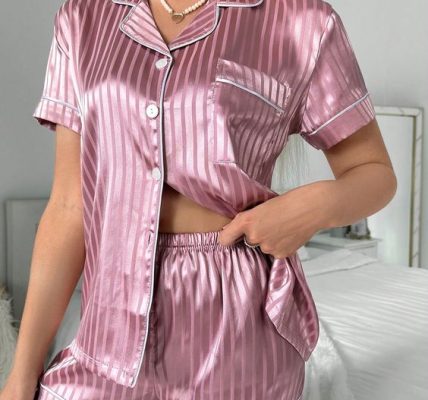 Unveiling the Best Silk Pajamas for Every Style and Budget缩略图