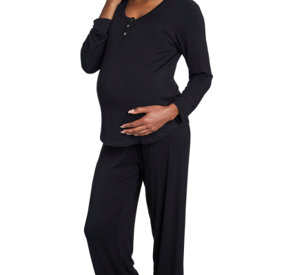 Maternity pajamas for pregnant women