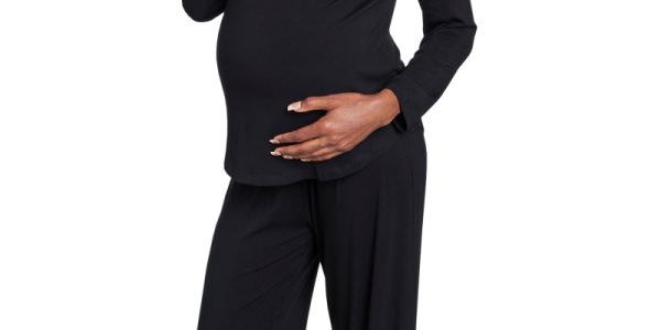 Maternity pajamas for pregnant women