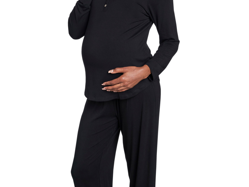 Maternity pajamas for pregnant women